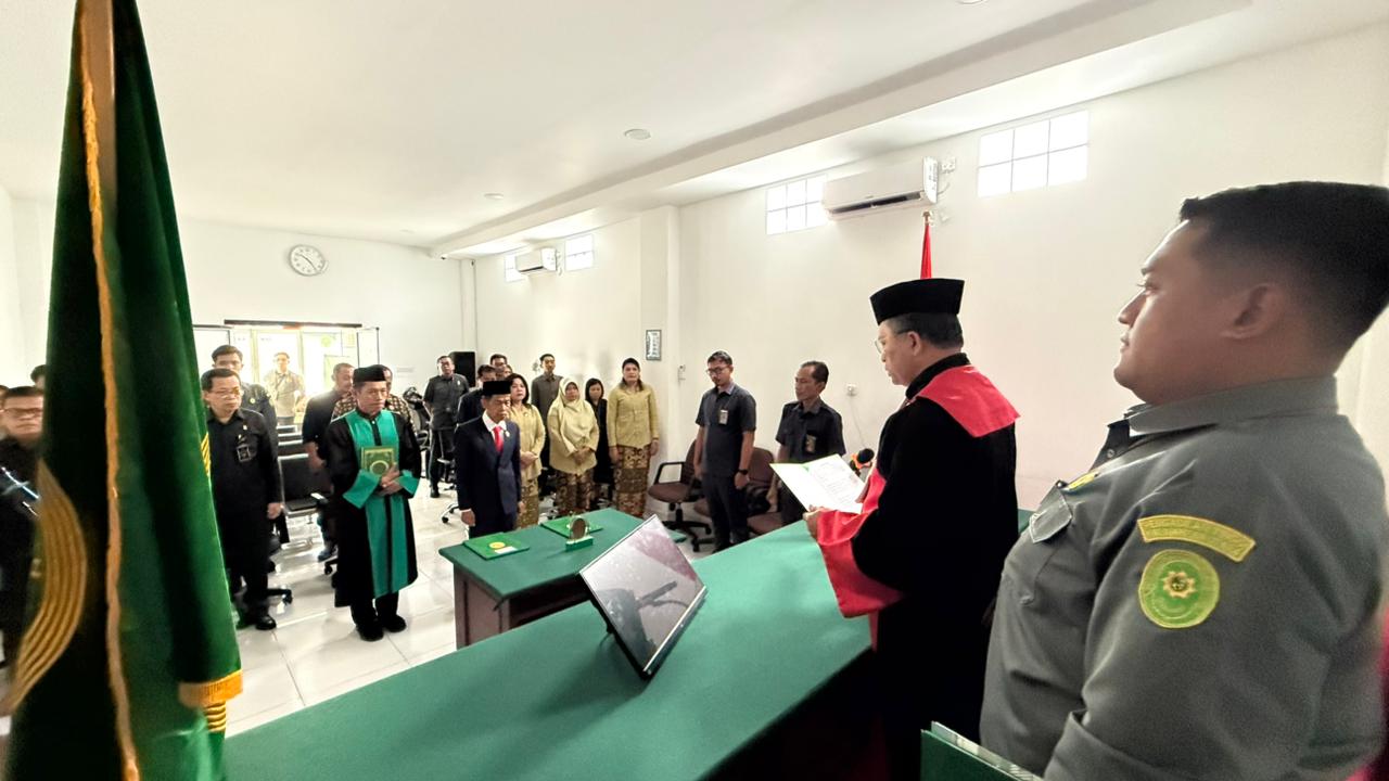 PENGAMBILAN SUMPAH DAN PELANTIKAN PANITERA MUDA PERDATA PENGADILAN TINGGI KALIMANTAN UTARA